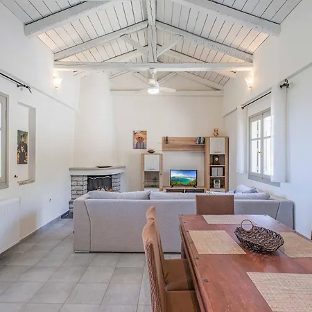 Levanda Elia Villa